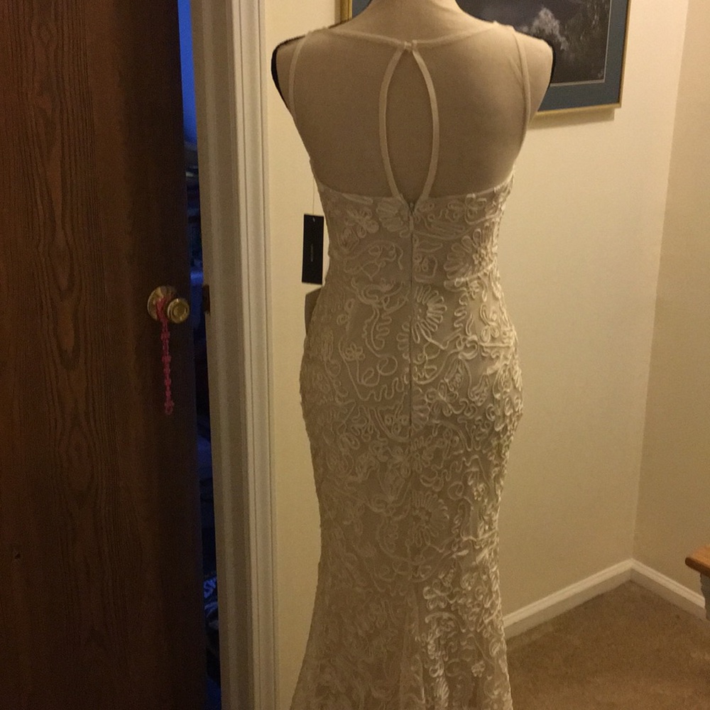 Lulu's Ivory Lace Wedding Dress with Keyhole Back
